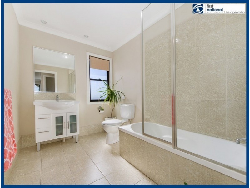 3/23 Bourton Road, Merrimac QLD 4226