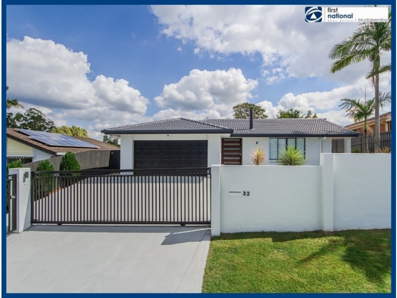 32 Pappas Way, Carrara QLD 4211