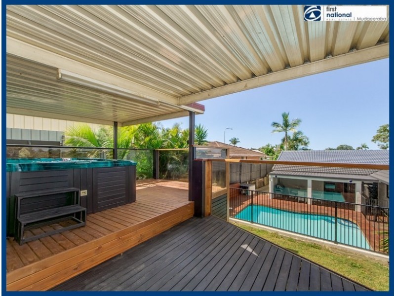 32 Pappas Way, Carrara QLD 4211