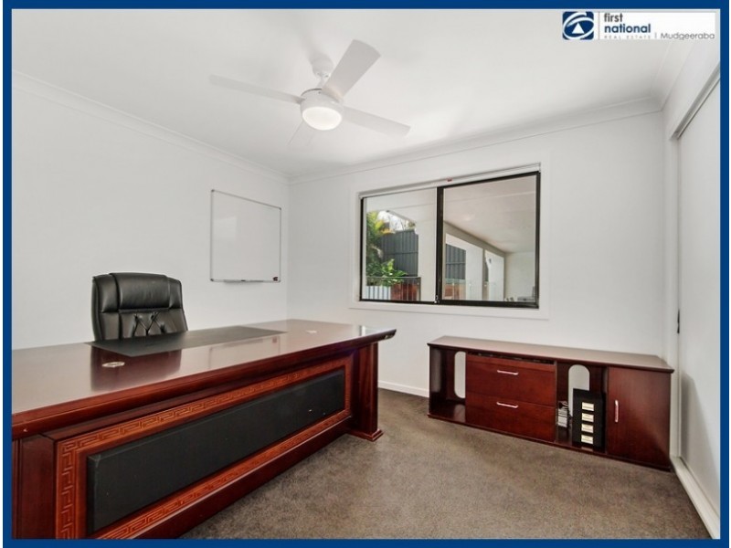 32 Pappas Way, Carrara QLD 4211