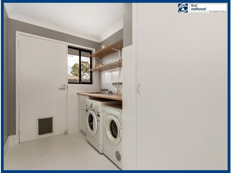 32 Pappas Way, Carrara QLD 4211