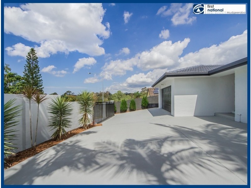 32 Pappas Way, Carrara QLD 4211