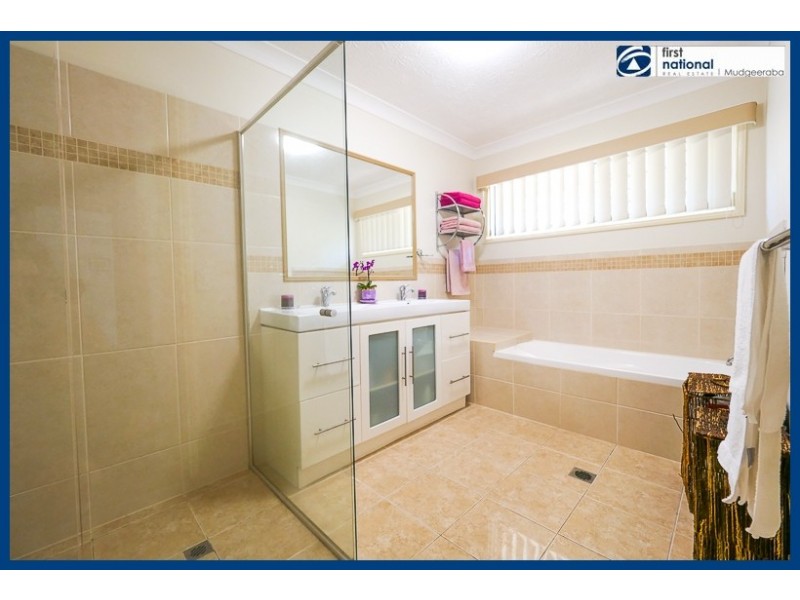 23 Bendigo Crescent, Tallai QLD 4213