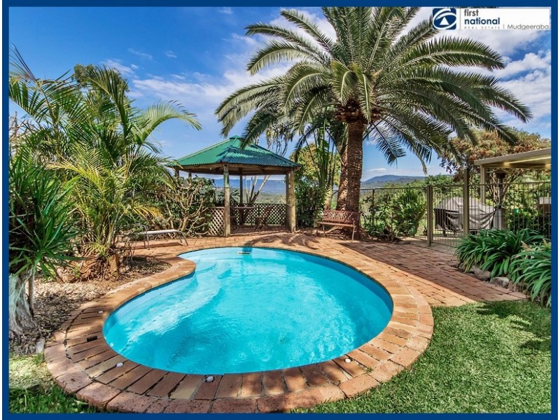 1 Coastview Crescent, Tallai QLD 4213