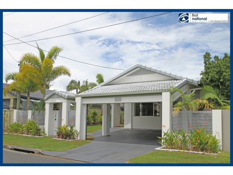 24 Kingfisher Cr, Burleigh Waters QLD 4220