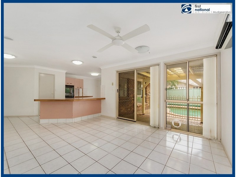 24 Kincaid Drive, Highland Park QLD 4211