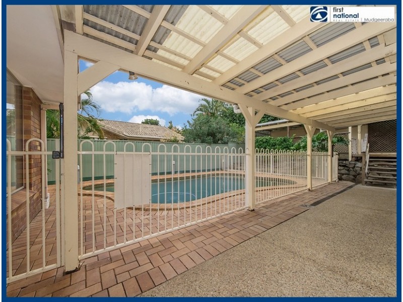 24 Kincaid Drive, Highland Park QLD 4211