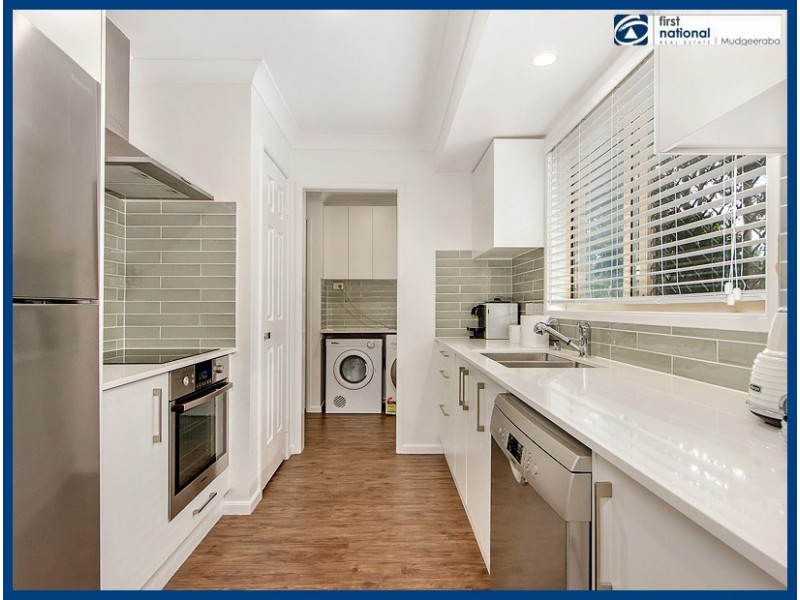 5 Scotia Place, Merrimac QLD 4226