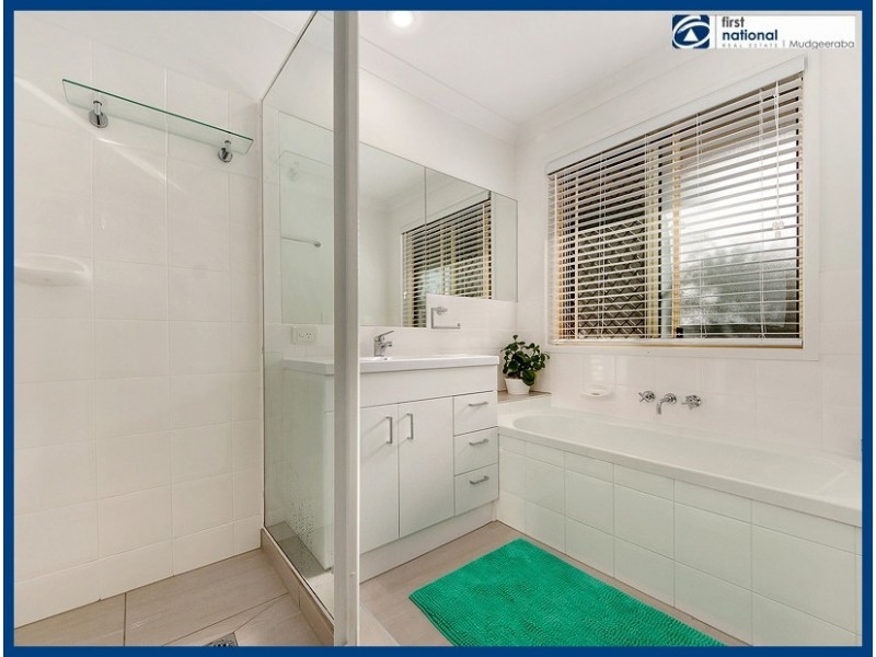 5 Scotia Place, Merrimac QLD 4226