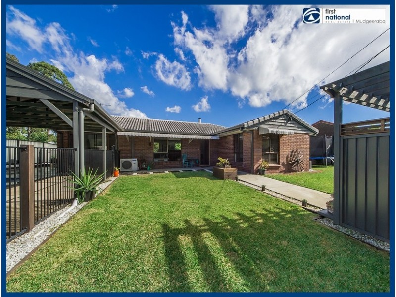 23 Moonbeam Parade, Mudgeeraba QLD 4213