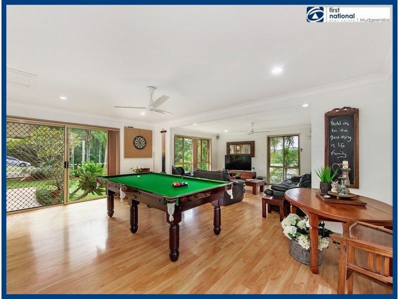 12 Saunders Drive, Bonogin QLD 4213