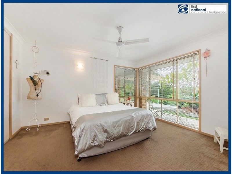 12 Saunders Drive, Bonogin QLD 4213