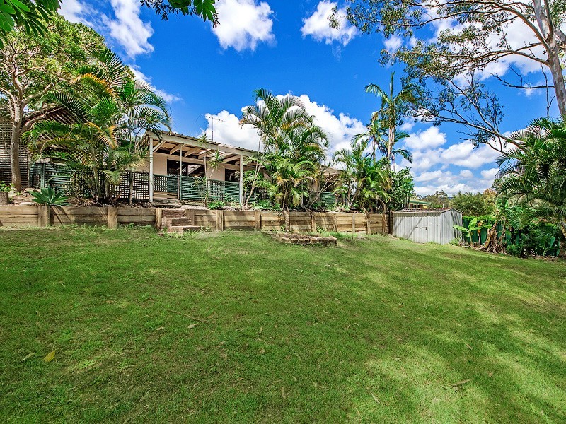 12 Rainbow Drive, Mudgeeraba QLD 4213