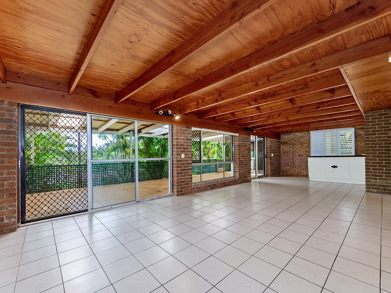 12 Rainbow Drive, Mudgeeraba QLD 4213
