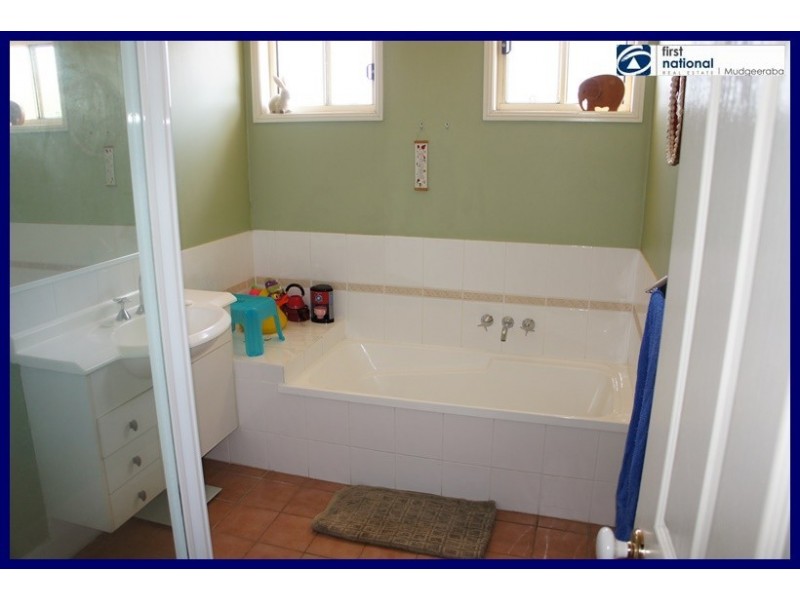 6 Carino Court, Merrimac QLD 4226