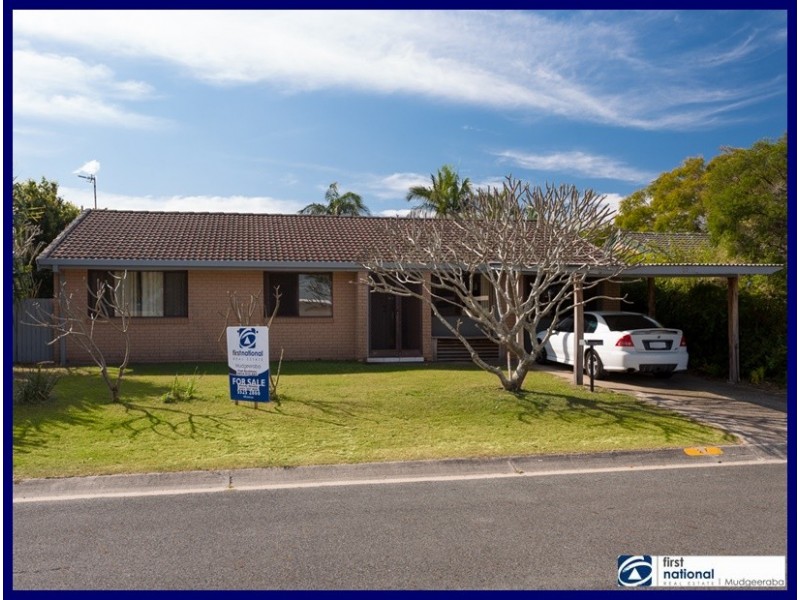 27 Southerly Street, Mermaid Waters QLD 4218