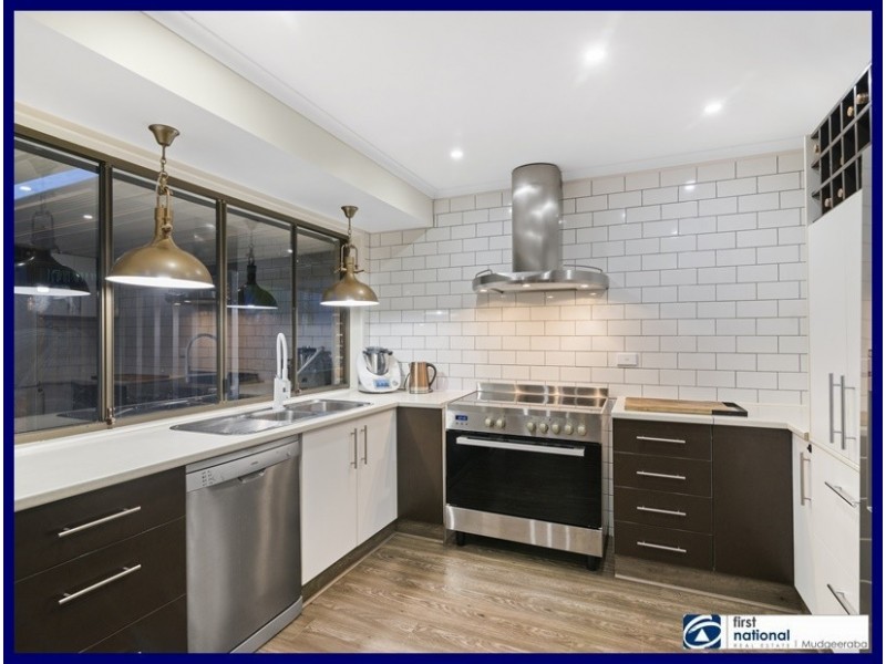 4 Kiowa Drive, Mudgeeraba QLD 4213