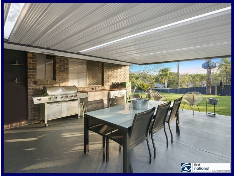 4 Kiowa Drive, Mudgeeraba QLD 4213