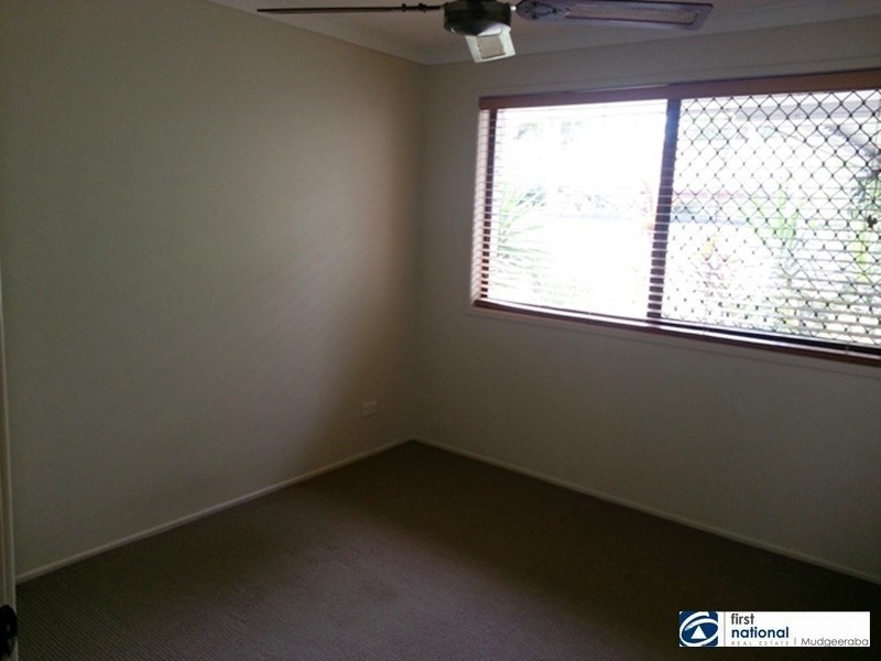 26 Ayrshire Ave, Benowa QLD 4217
