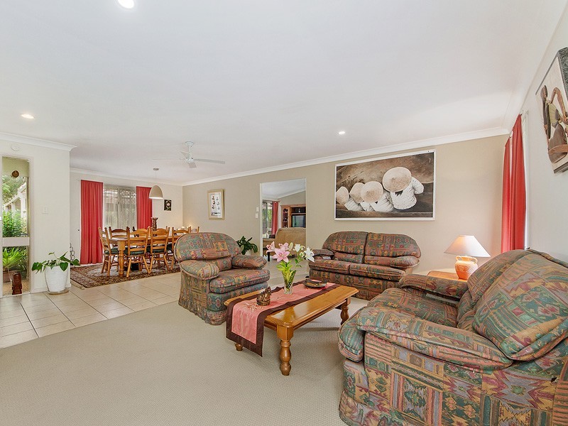 3 Underhill Place, Tallai QLD 4213