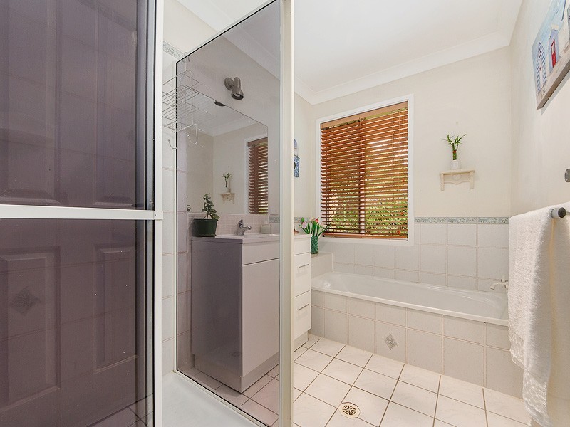 3 Underhill Place, Tallai QLD 4213