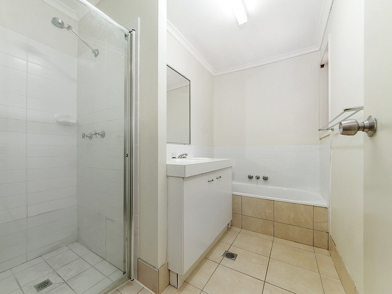 1/26 Botanical Drive, Labrador QLD 4215