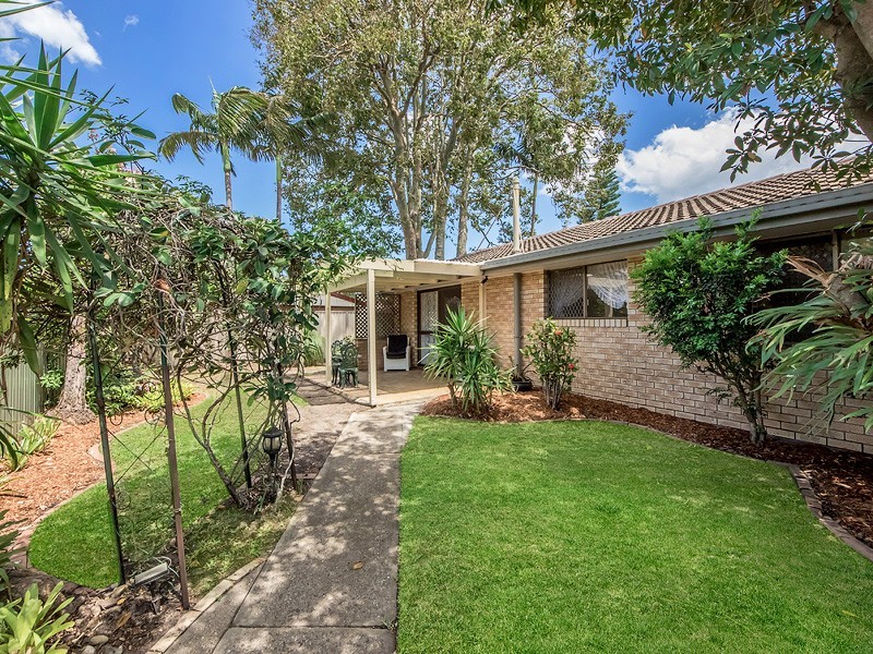 2/12 Snipe Street, Miami QLD 4220