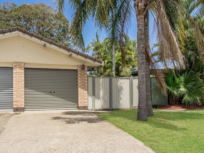 2/12 Snipe Street, Miami QLD 4220