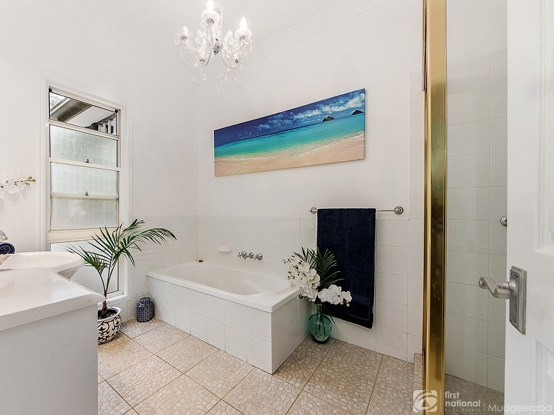118 Waters Road, Bonogin QLD 4213