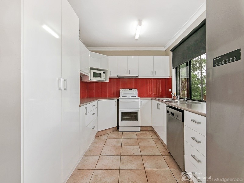18 The Grange, Nerang QLD 4211