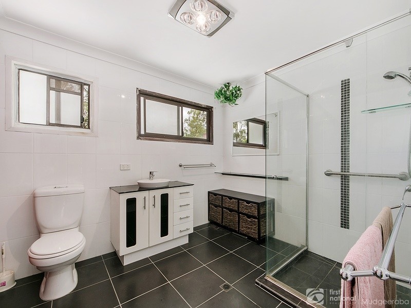 18 The Grange, Nerang QLD 4211