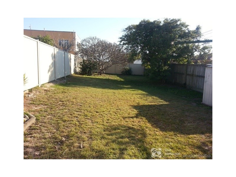 15 Lavarack Road, Mermaid Beach QLD 4218