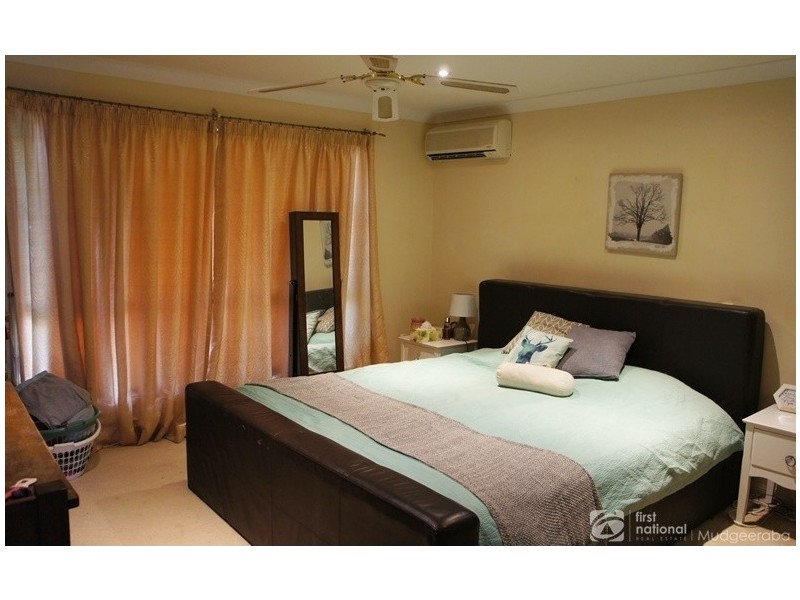 13 Exmoor Street, Mudgeeraba QLD 4213