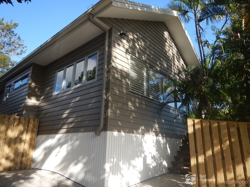 10 Sarath Street, Mudgeeraba QLD 4213