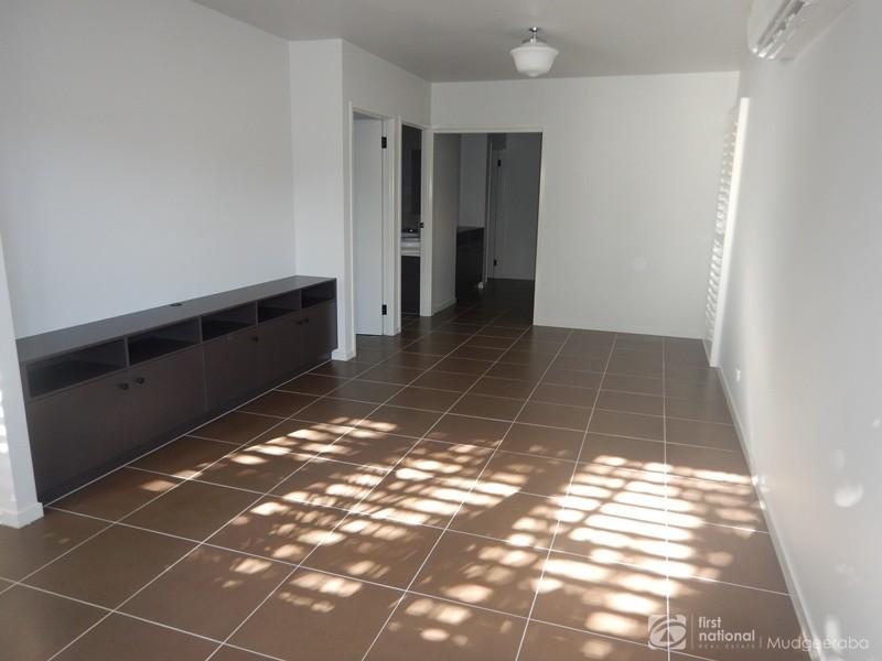 10 Sarath Street, Mudgeeraba QLD 4213