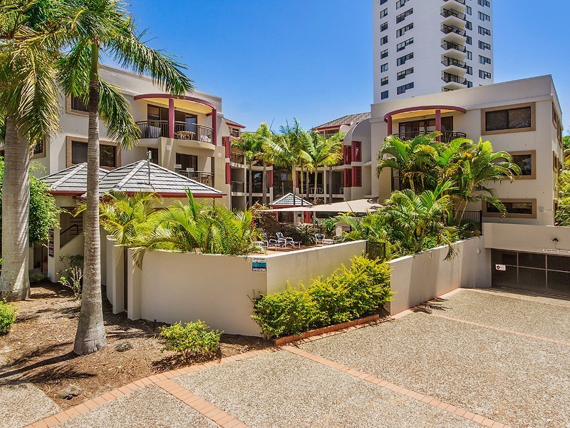 5/5 Fourth Avenue, Burleigh Heads QLD 4220