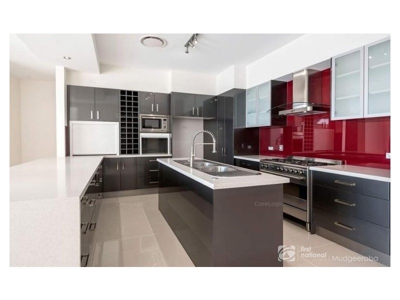 44 Coomera Court, Helensvale QLD 4212