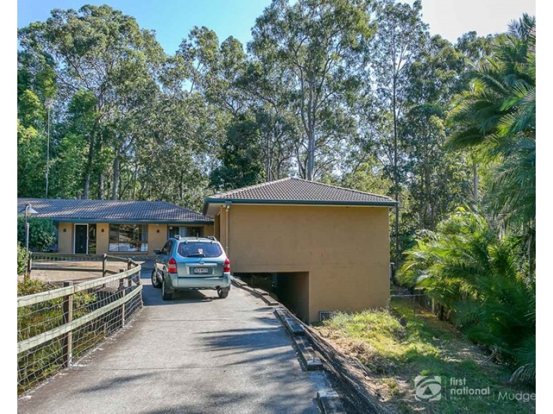 13 Wallaby Drive, Mudgeeraba QLD 4213