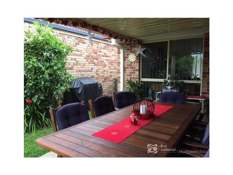 83 Casuarina Drive, Elanora QLD 4221