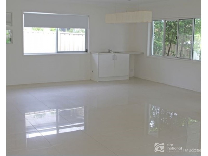 24 Kingfisher Crescent, Burleigh Waters QLD 4220