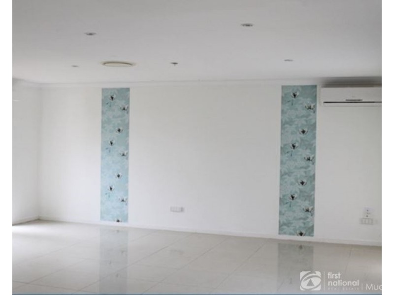 24 Kingfisher Crescent, Burleigh Waters QLD 4220