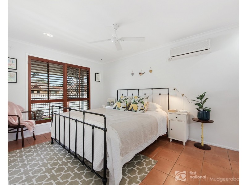 6 Parklake Drive, Mudgeeraba QLD 4213