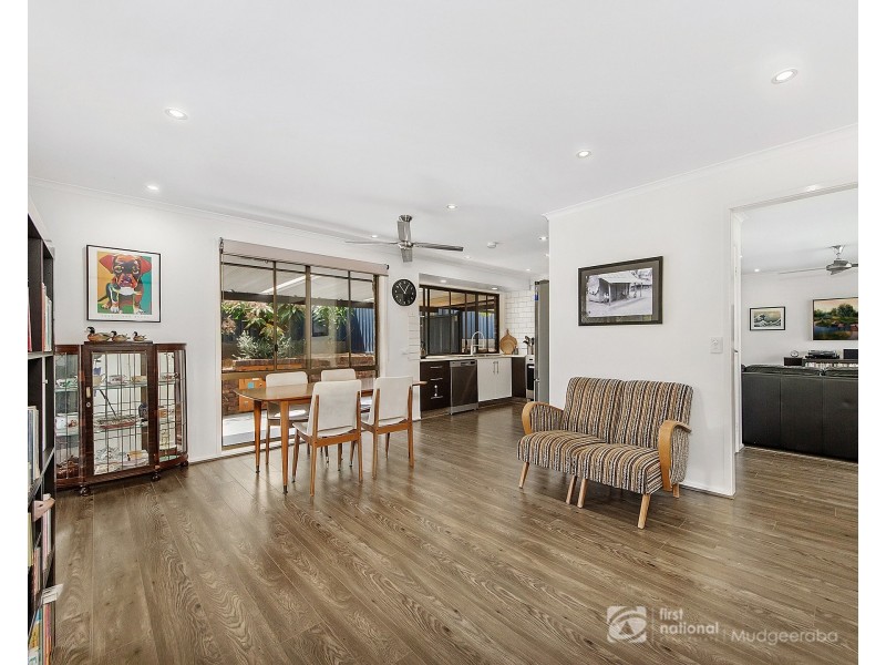 4 Kiowa Drive, Mudgeeraba QLD 4213