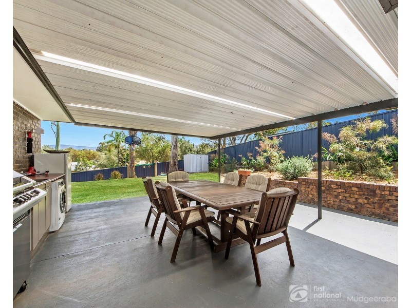 4 Kiowa Drive, Mudgeeraba QLD 4213