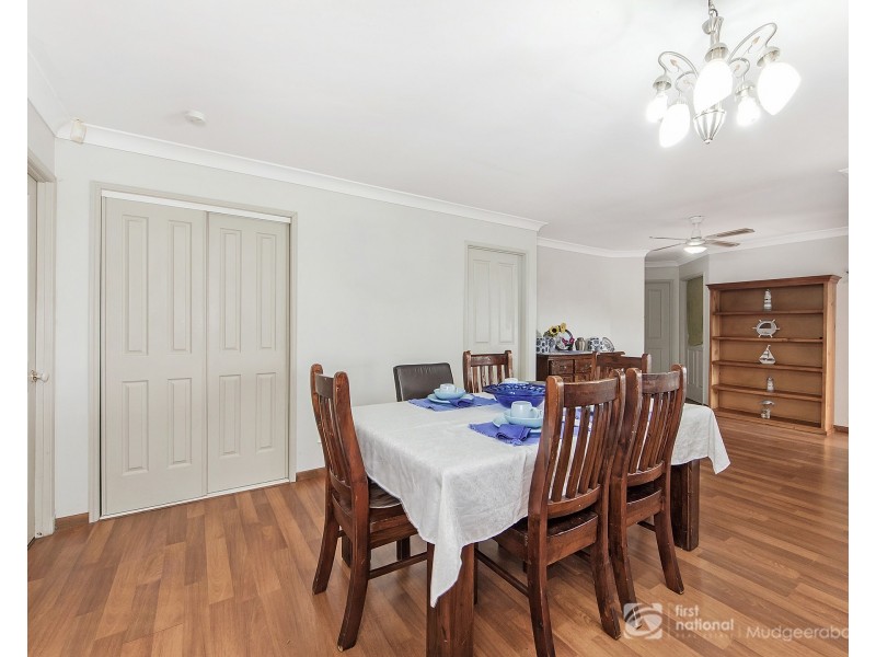 4 Pineneedle Court, Oxenford QLD 4210