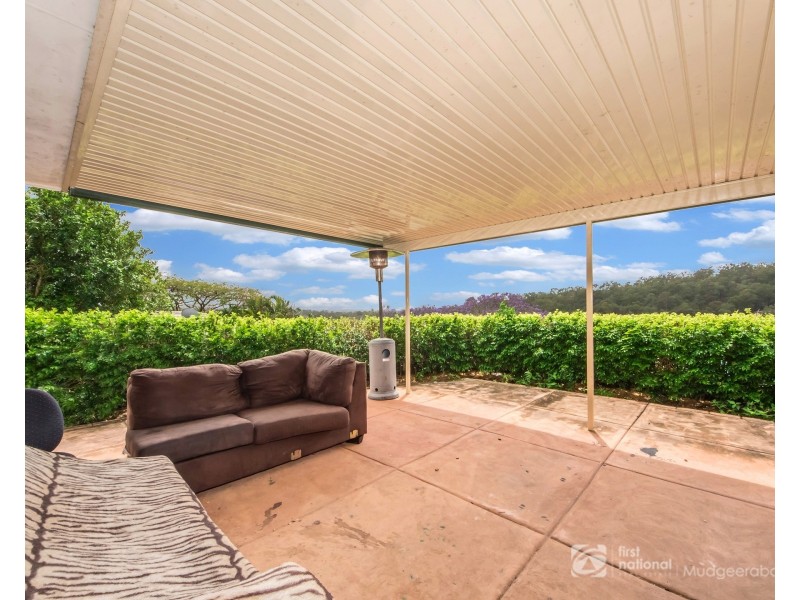 4 Pineneedle Court, Oxenford QLD 4210