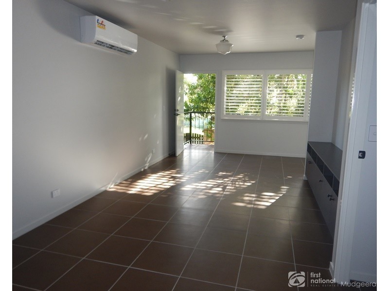 10 Sarath Street, Mudgeeraba QLD 4213