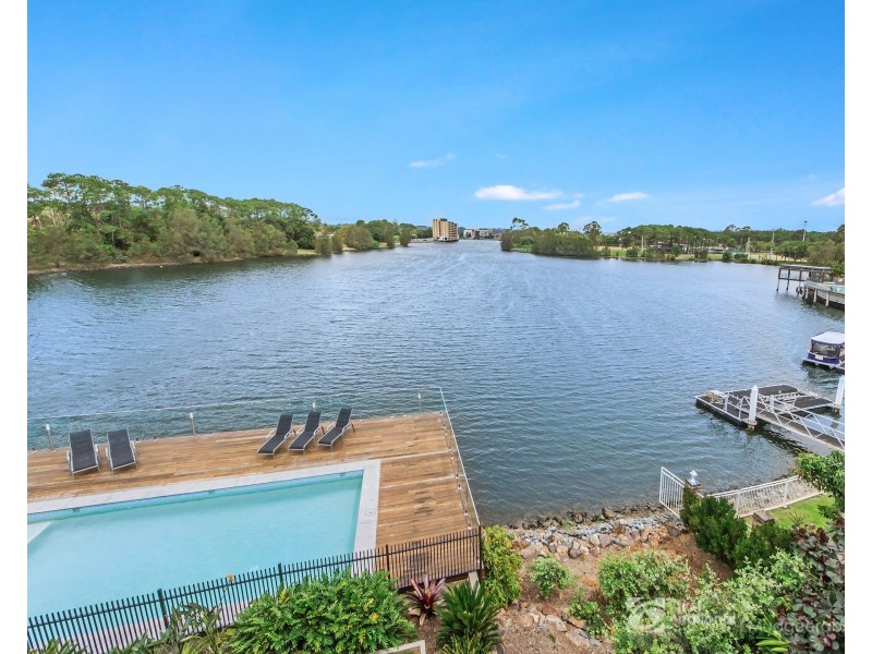 22/10 Ben Lexcen Place, Robina QLD 4226