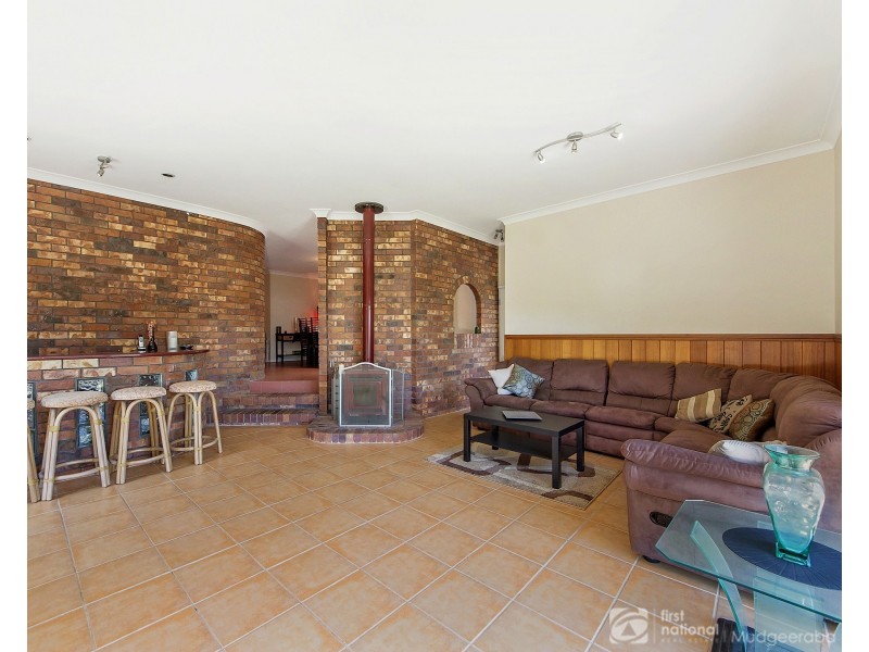 13 Rainbow Drive, Mudgeeraba QLD 4213
