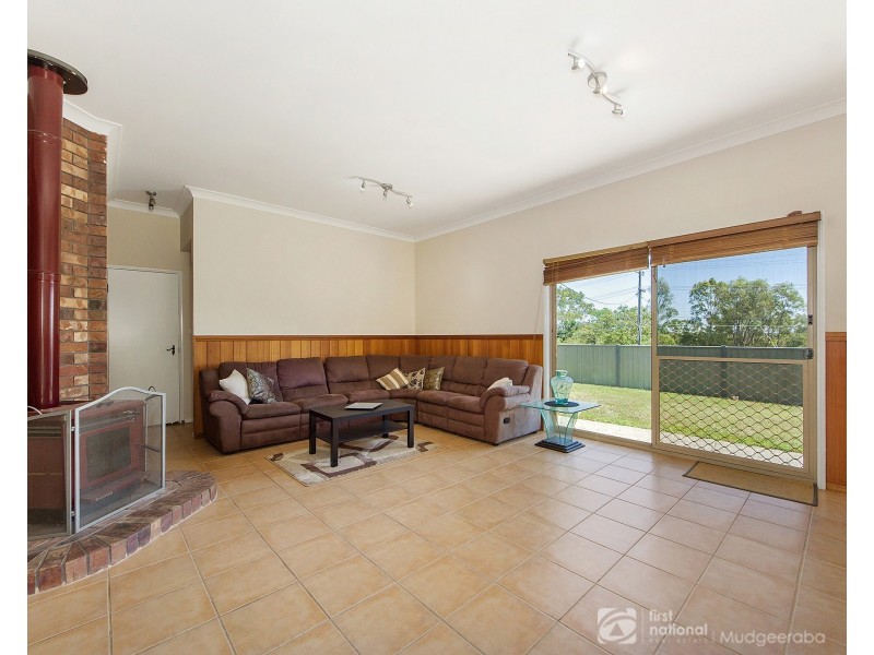 13 Rainbow Drive, Mudgeeraba QLD 4213